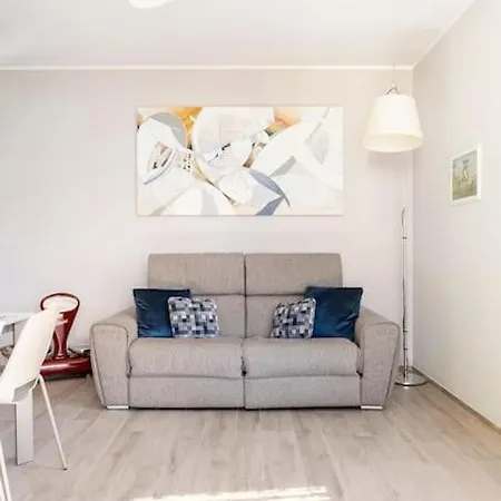 Comfortable In Front Of The Apartamento Ranco